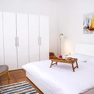 Apartament Dinos Place, Zadar