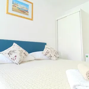 Guest house Peruzovic 1 ***