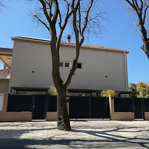 Sara Apartment