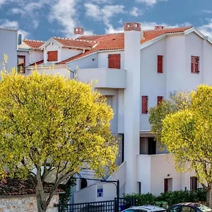 apartments-val-rovinj.in-istria.net/
