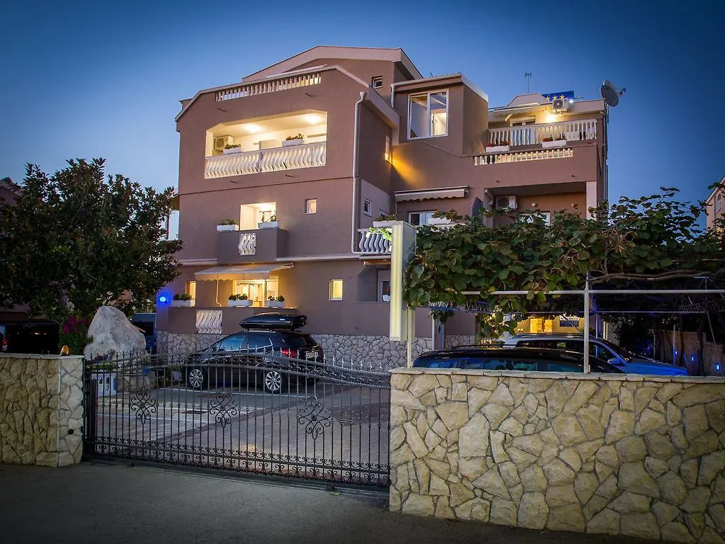 Villa Valentina Zadar 3*,